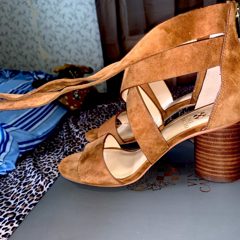 Vince camuto sandals!